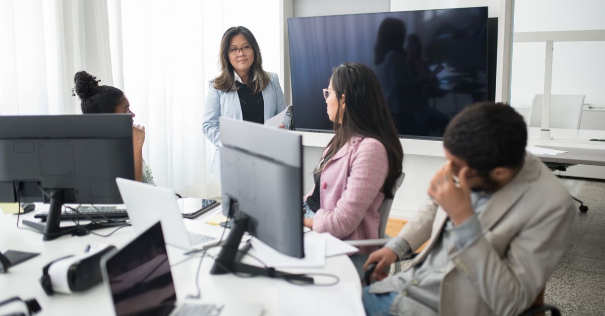 How AI Assistants Are Transforming HR Operations